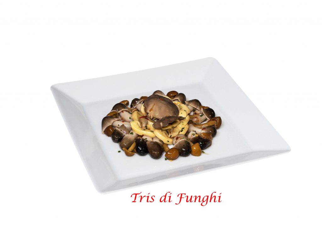 tris di funghi in olio